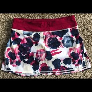 RARE Lululemon Skirt size 8 Tall